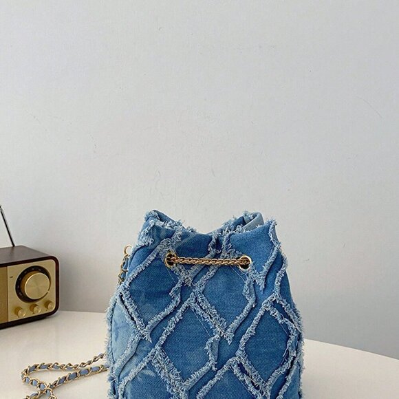 Blue Diamond Lattice Women's One-Shoulder Bucket Bag With Metal Drawstring - Picture 6 of 8